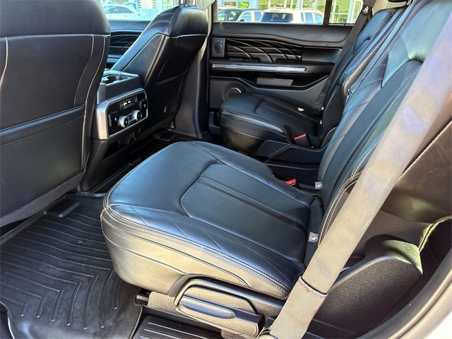 2020 Ford Expedition Platinum photo 11
