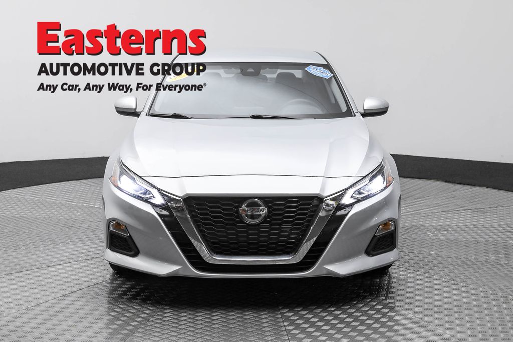 2022 Nissan Altima 2.5 SV photo 2