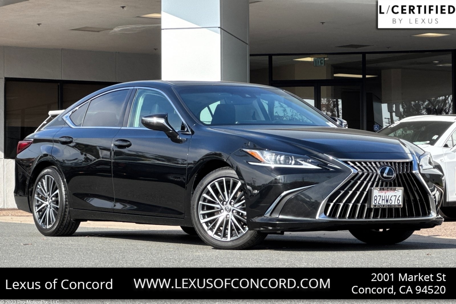 2022 Lexus ES 350's photo