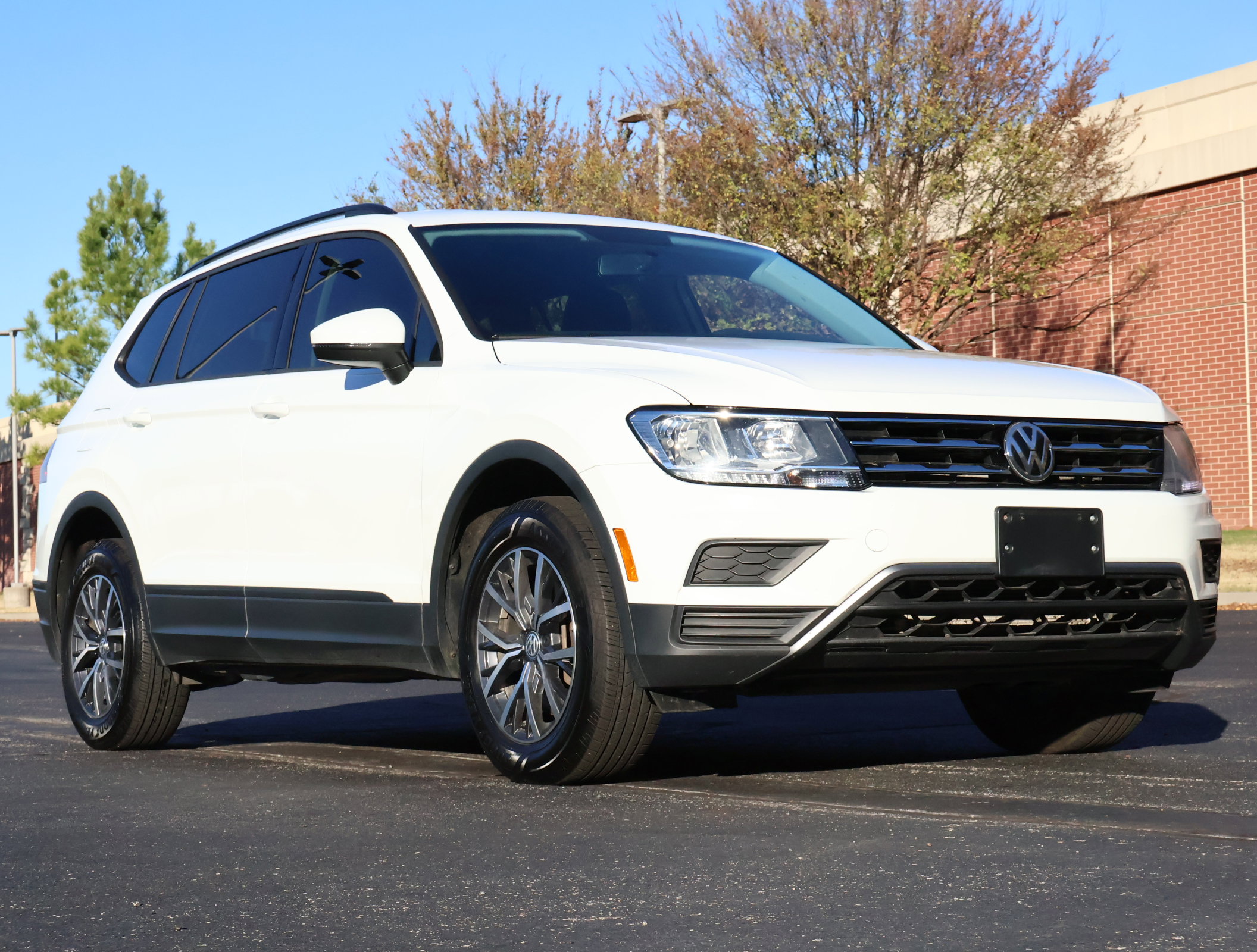 2021 Volkswagen Tiguan S's photo