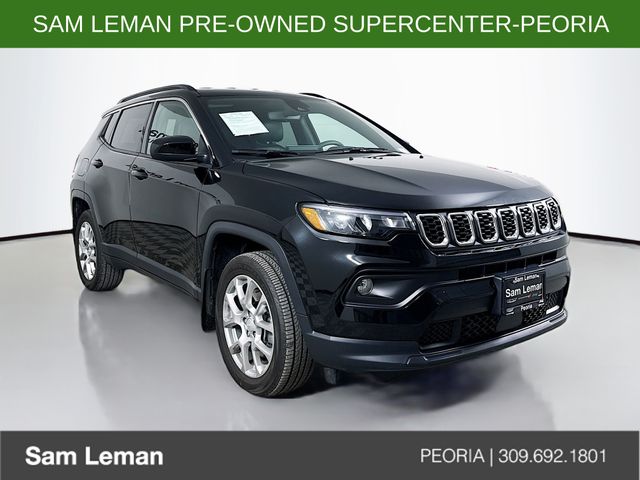 2024 Jeep Compass Latitude Lux's photo