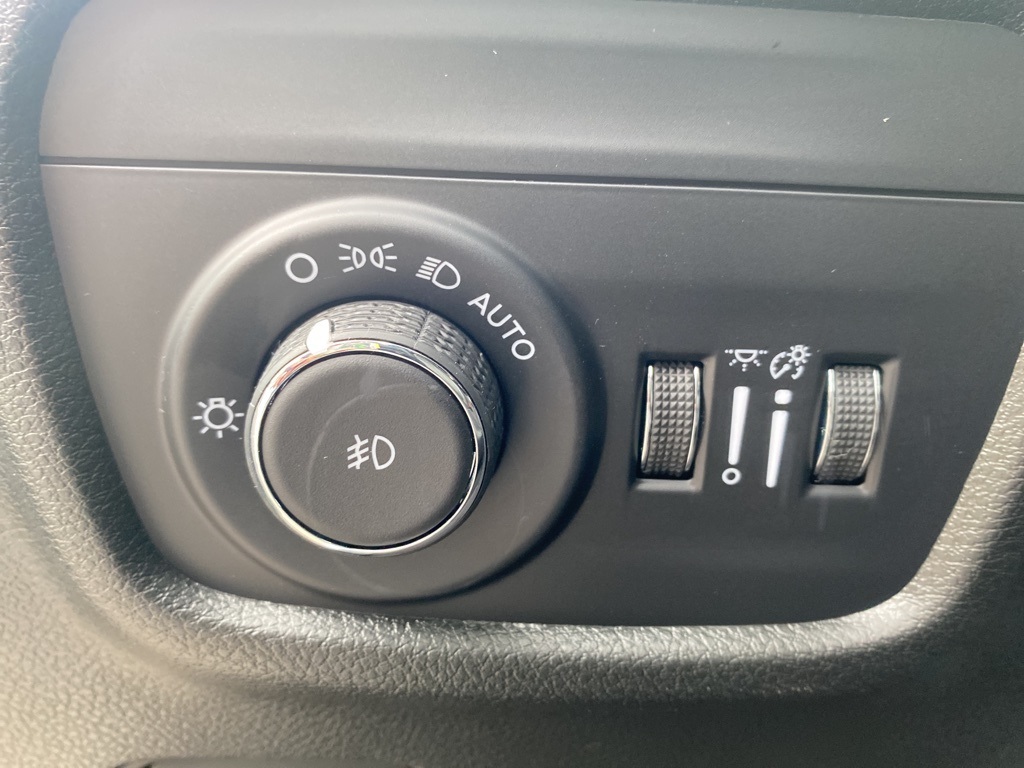 2025 Jeep Grand Cherokee Limited photo 20