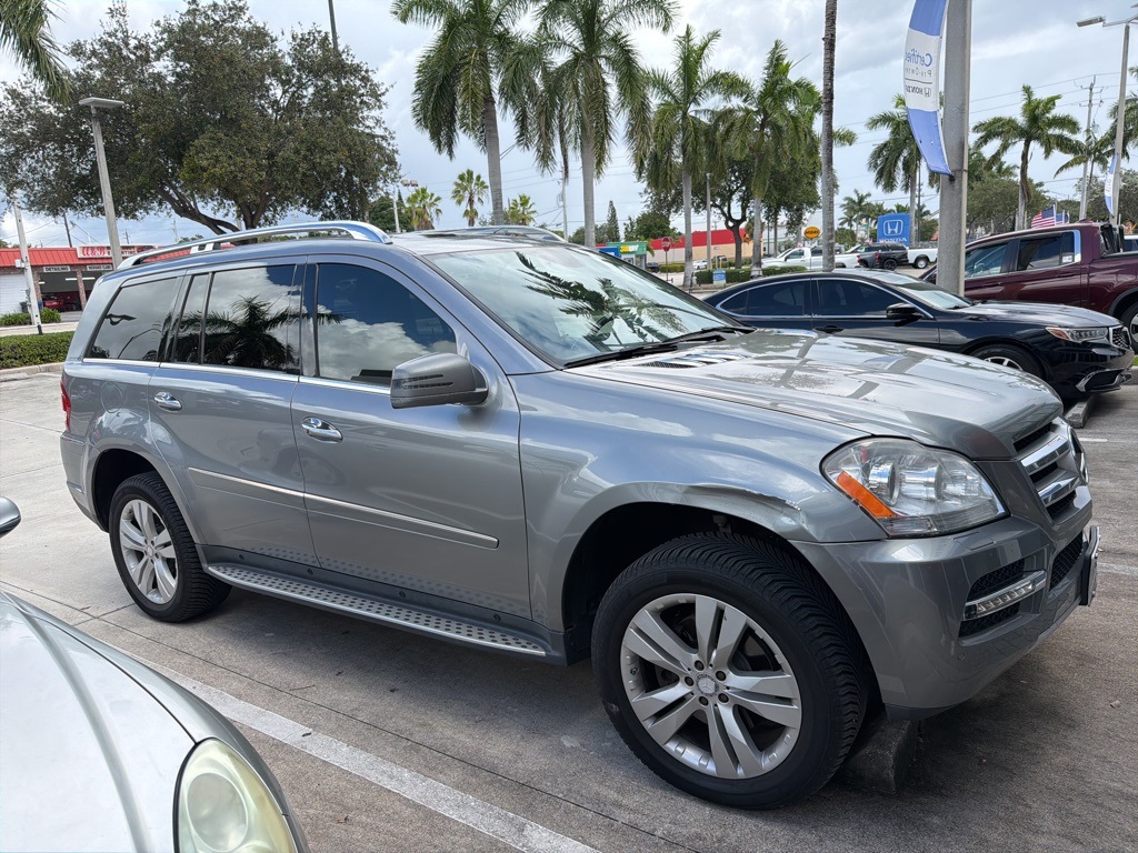 2012 Mercedes Benz GL 450 photo 2
