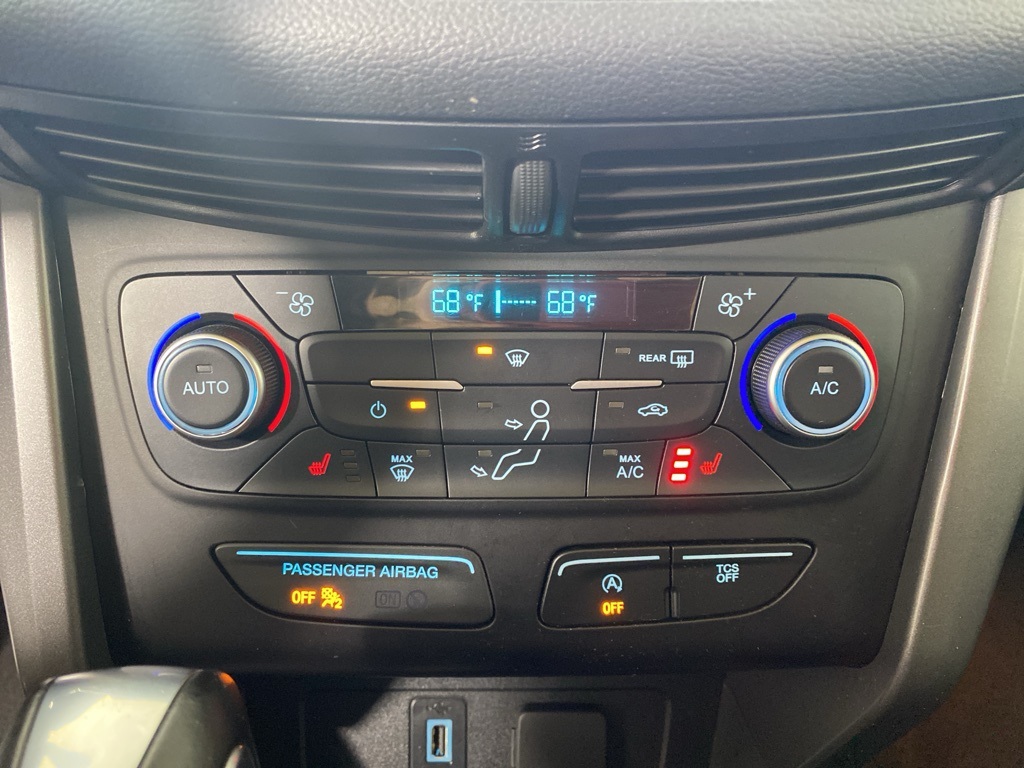 2018 Ford Escape SEL photo 21