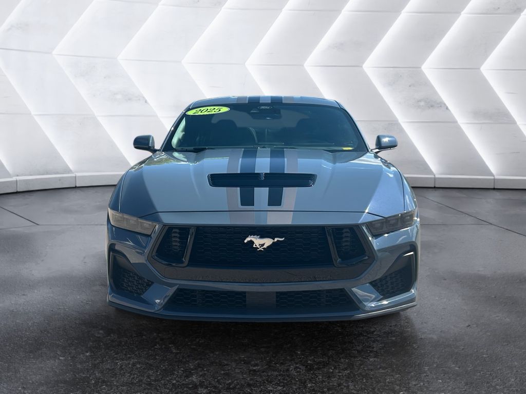 2025 Ford Mustang GT photo 2