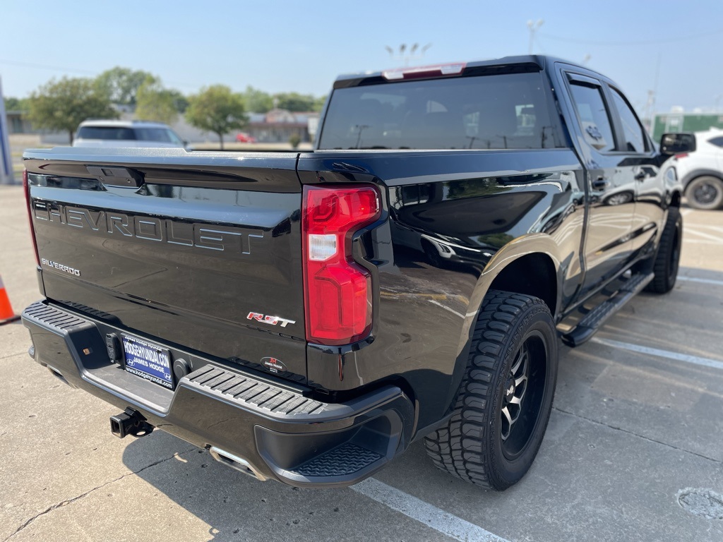 2021 Chevrolet Silverado 1500 RST photo 3