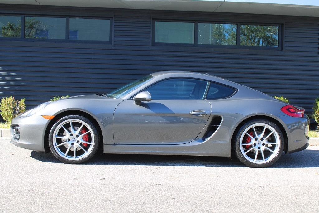 2014 Porsche Cayman S photo 2