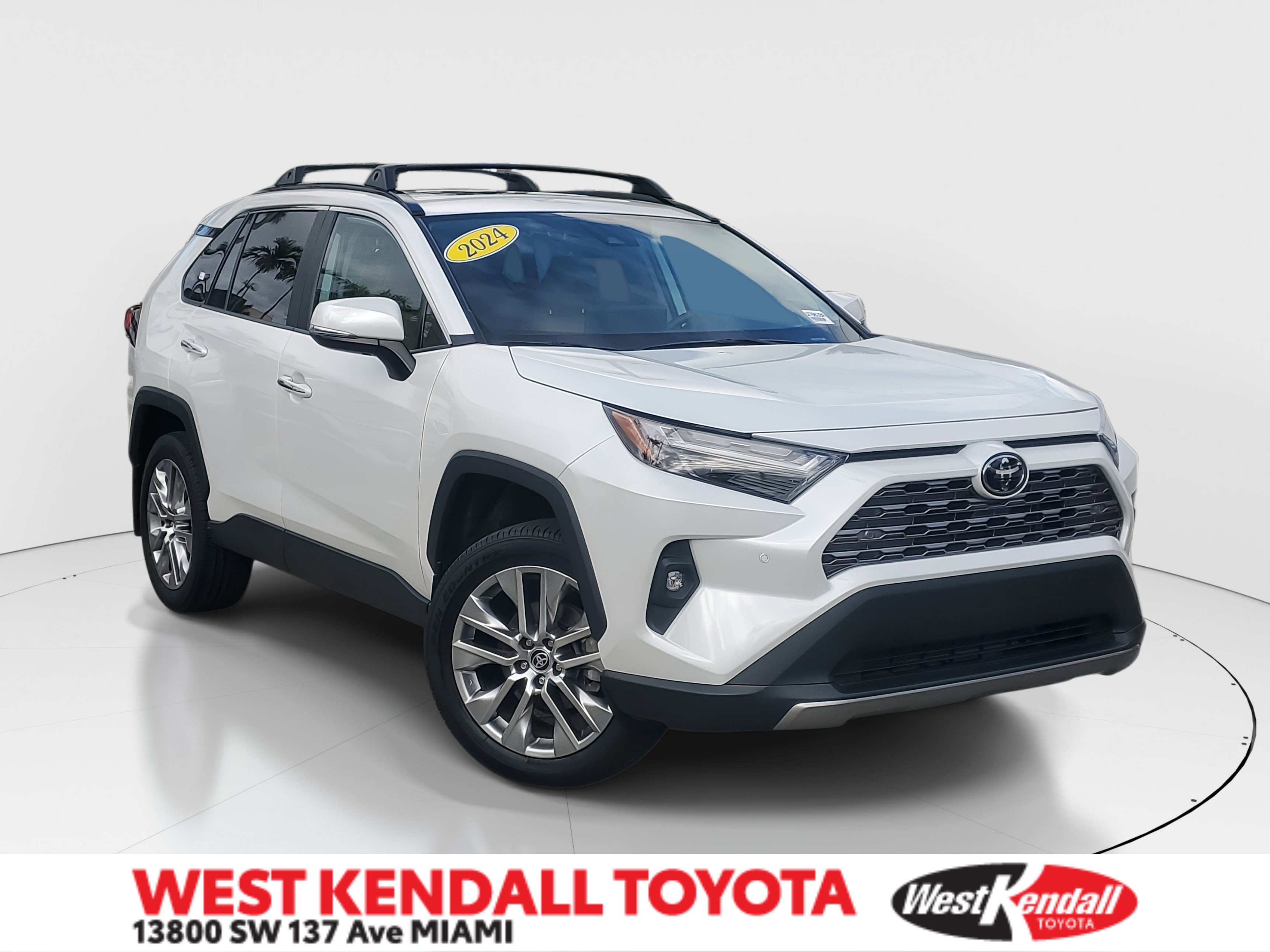 2024 Toyota RAV4 Limited's photo
