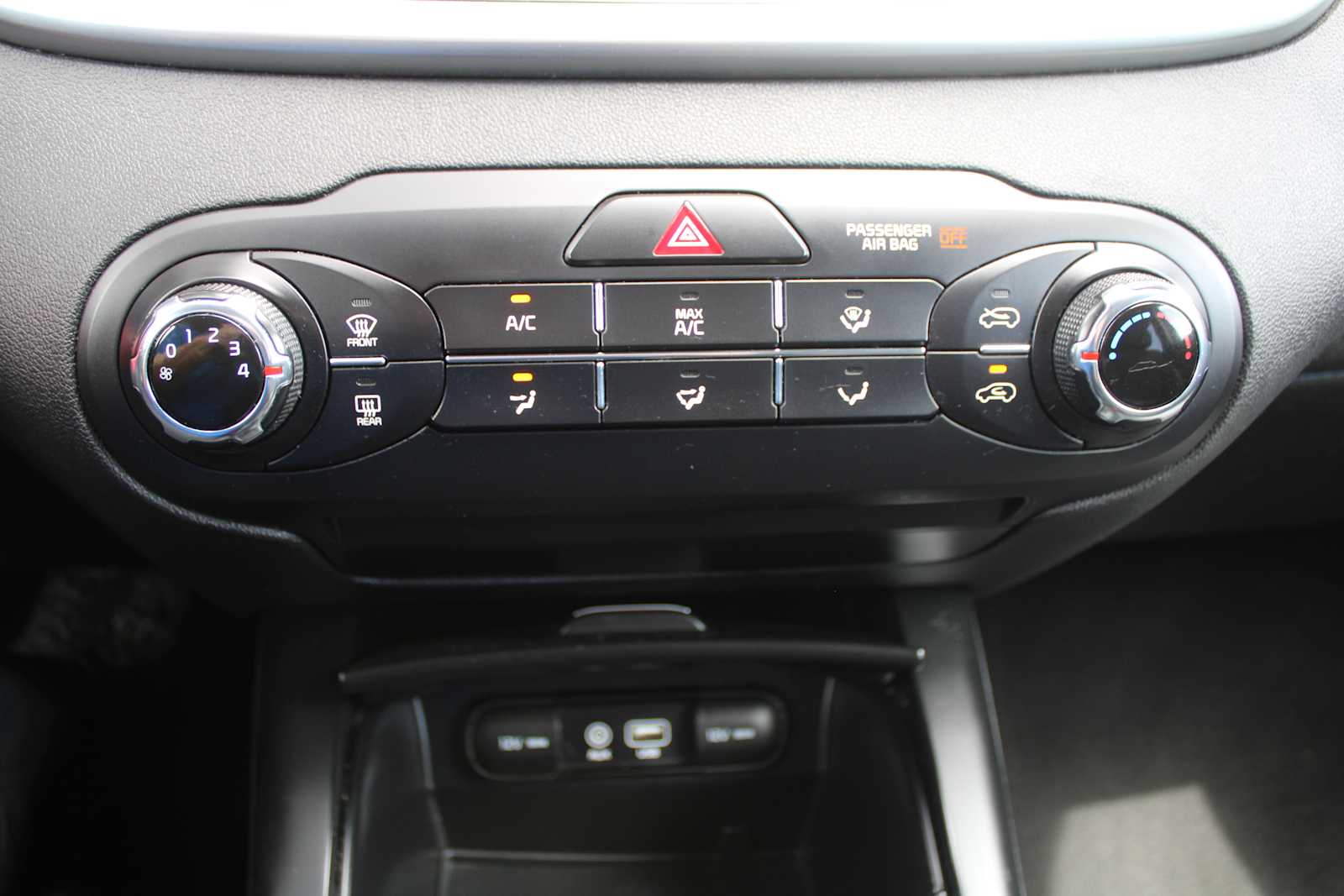 2019 Kia Sorento LX photo 33