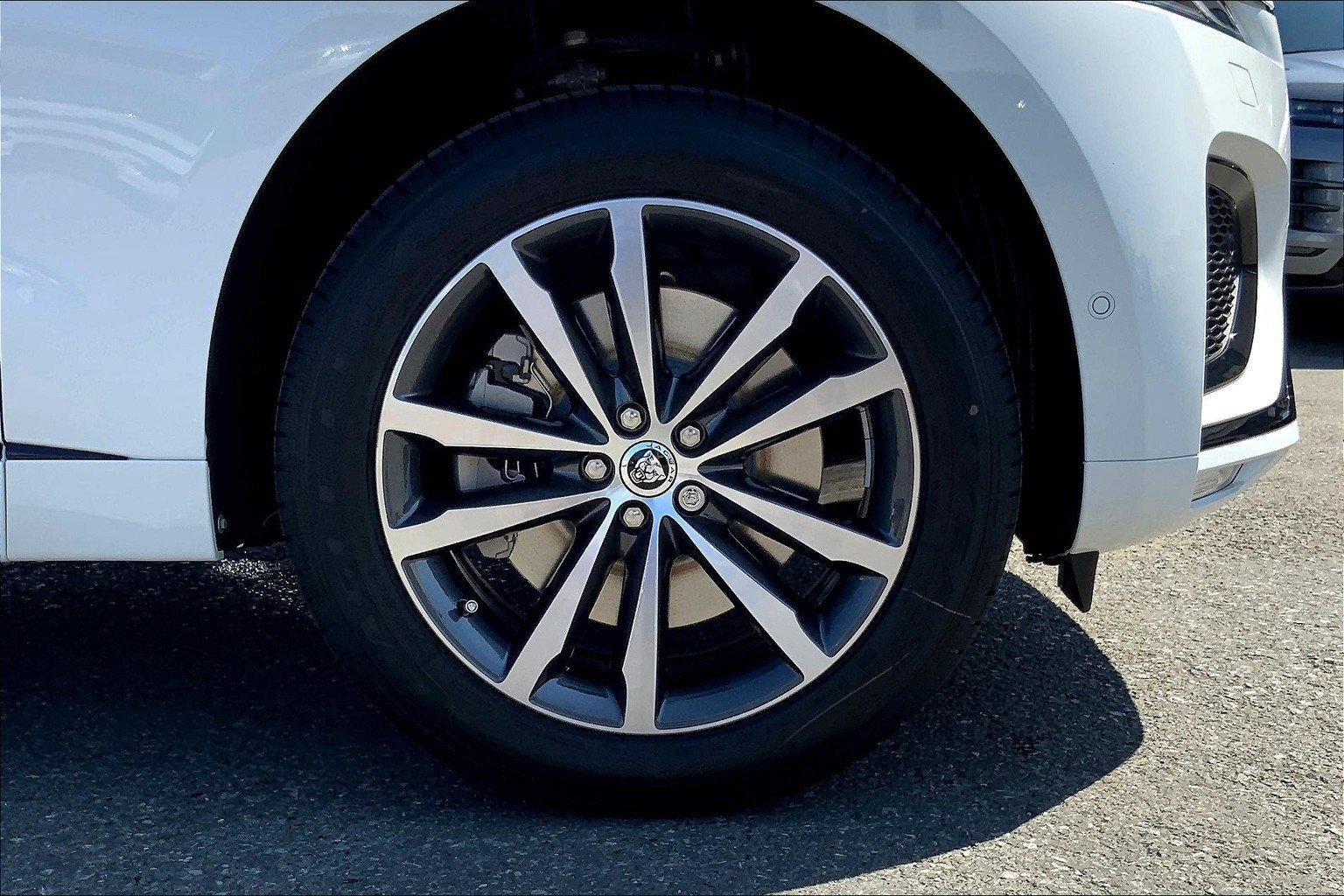 2026 Jaguar F-PACE P250 R-Dynamic S photo 12