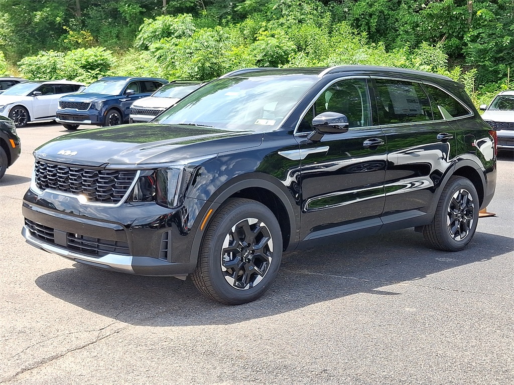 2025 Kia Sorento S photo 3