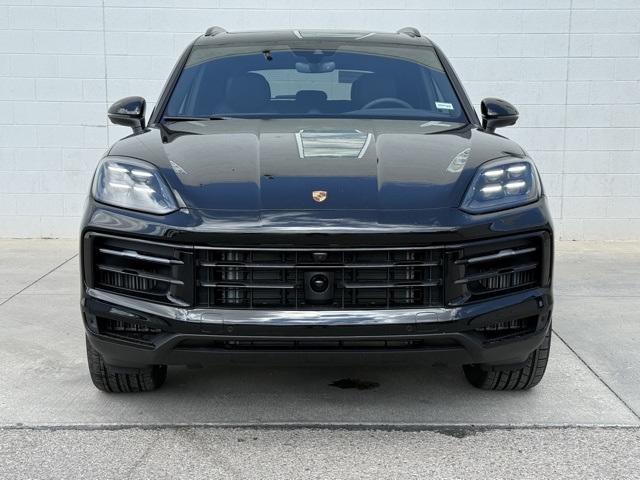 2025 Porsche Cayenne Base photo 6