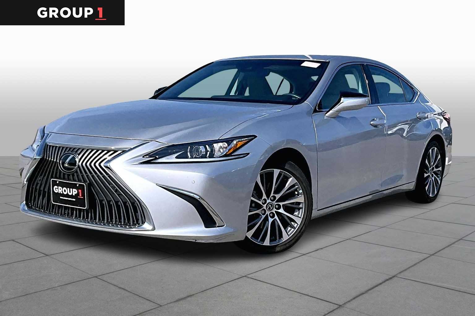2020 Lexus ES 350's photo