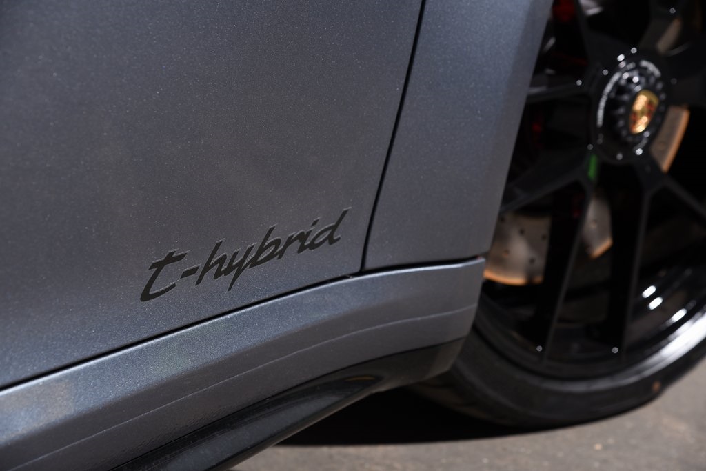 2026 Porsche 911 Coupe GTS photo 17