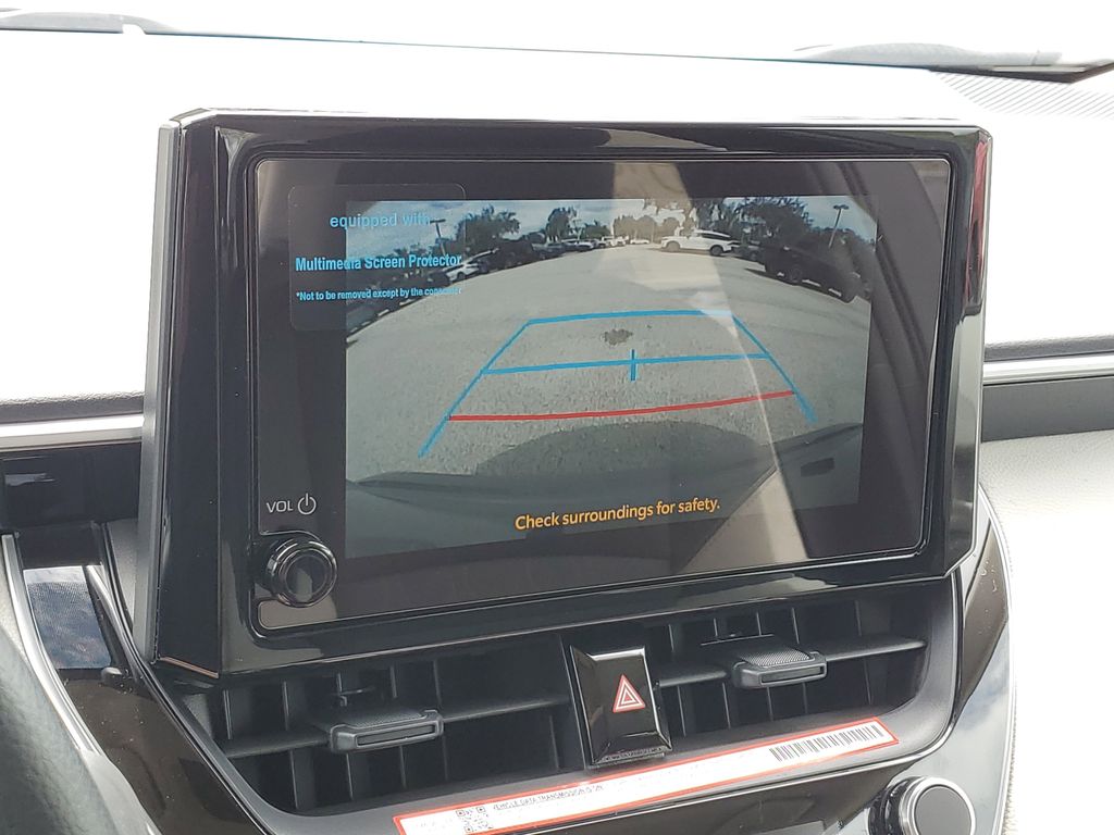 2025 Toyota Corolla LE photo 21