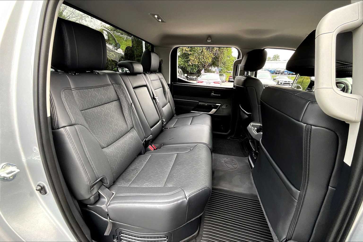 2024 Toyota Tundra Limited photo 18