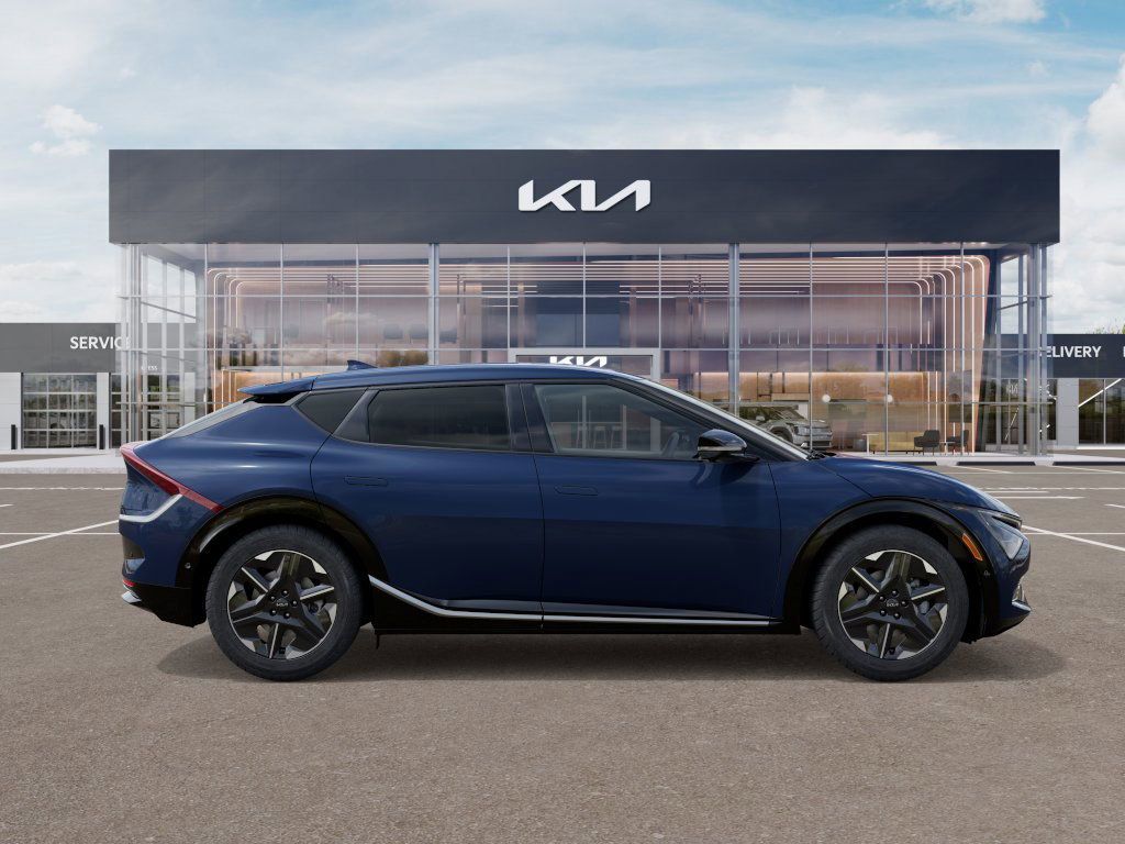 2025 Kia EV6 Light Wind photo 6