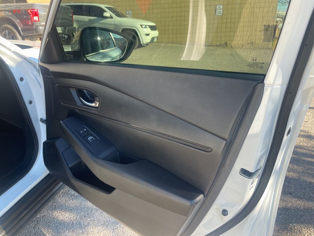 2023 Honda Accord LX photo 10
