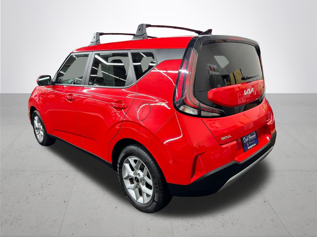 2023 Kia Soul LX photo 4