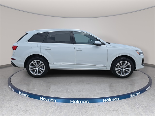2025 Audi Q7 55 Premium Plus photo 4