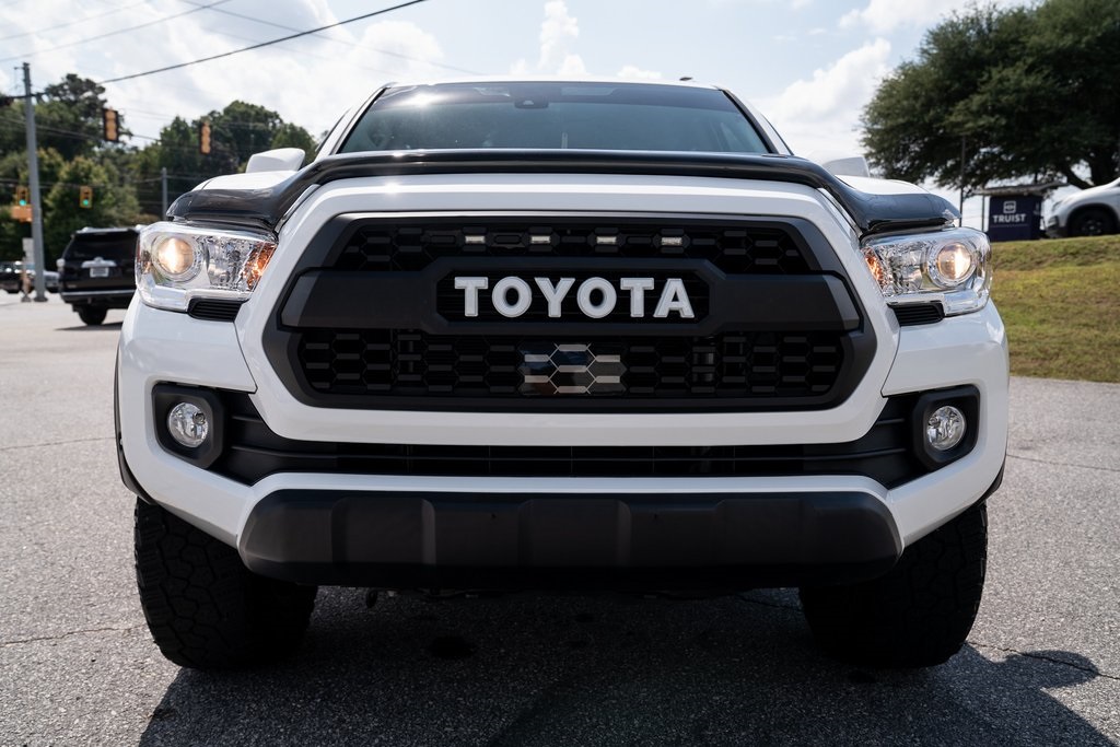 2021 Toyota Tacoma SR V6 photo 2