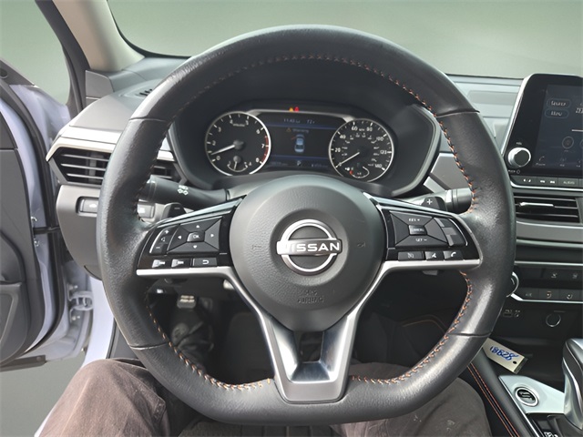2024 Nissan Altima 2.5 SR photo 12
