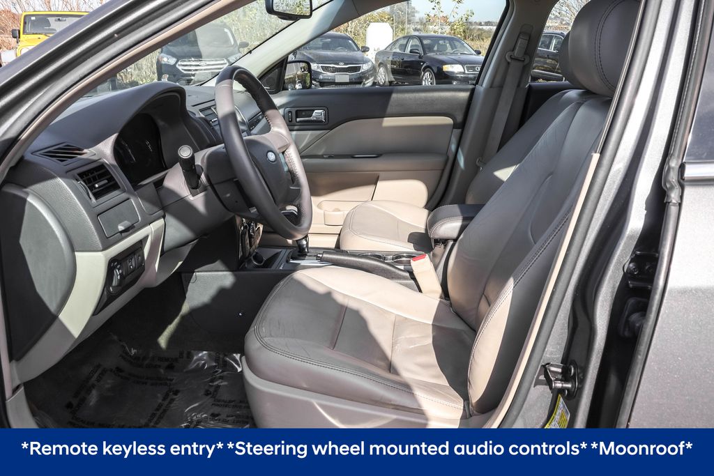 2011 Ford Fusion SEL photo 4
