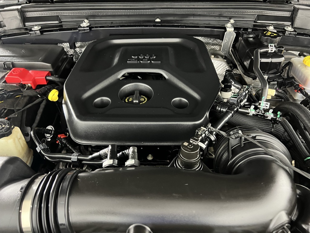 2024 Jeep Wrangler Sahara photo 29