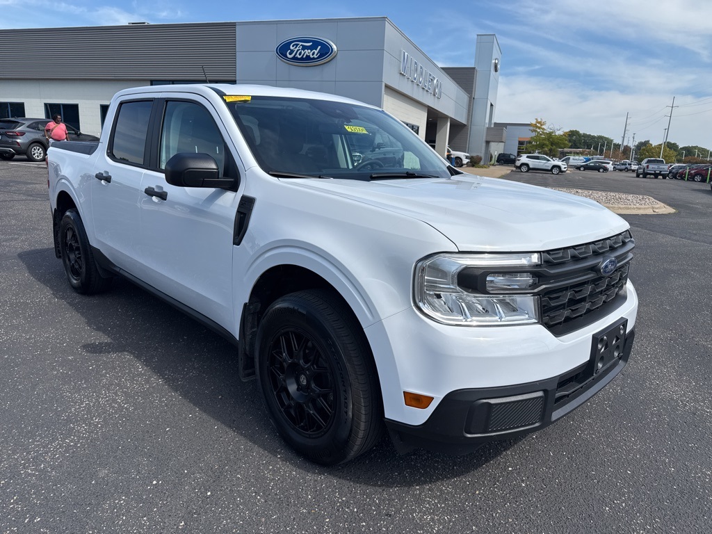 2024 Ford Maverick XL photo 2