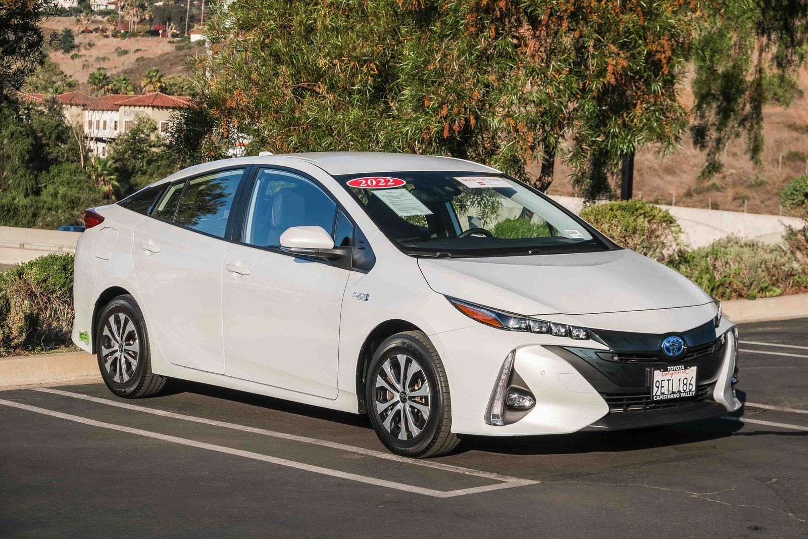 2022 Toyota Prius Prime Limited photo 3