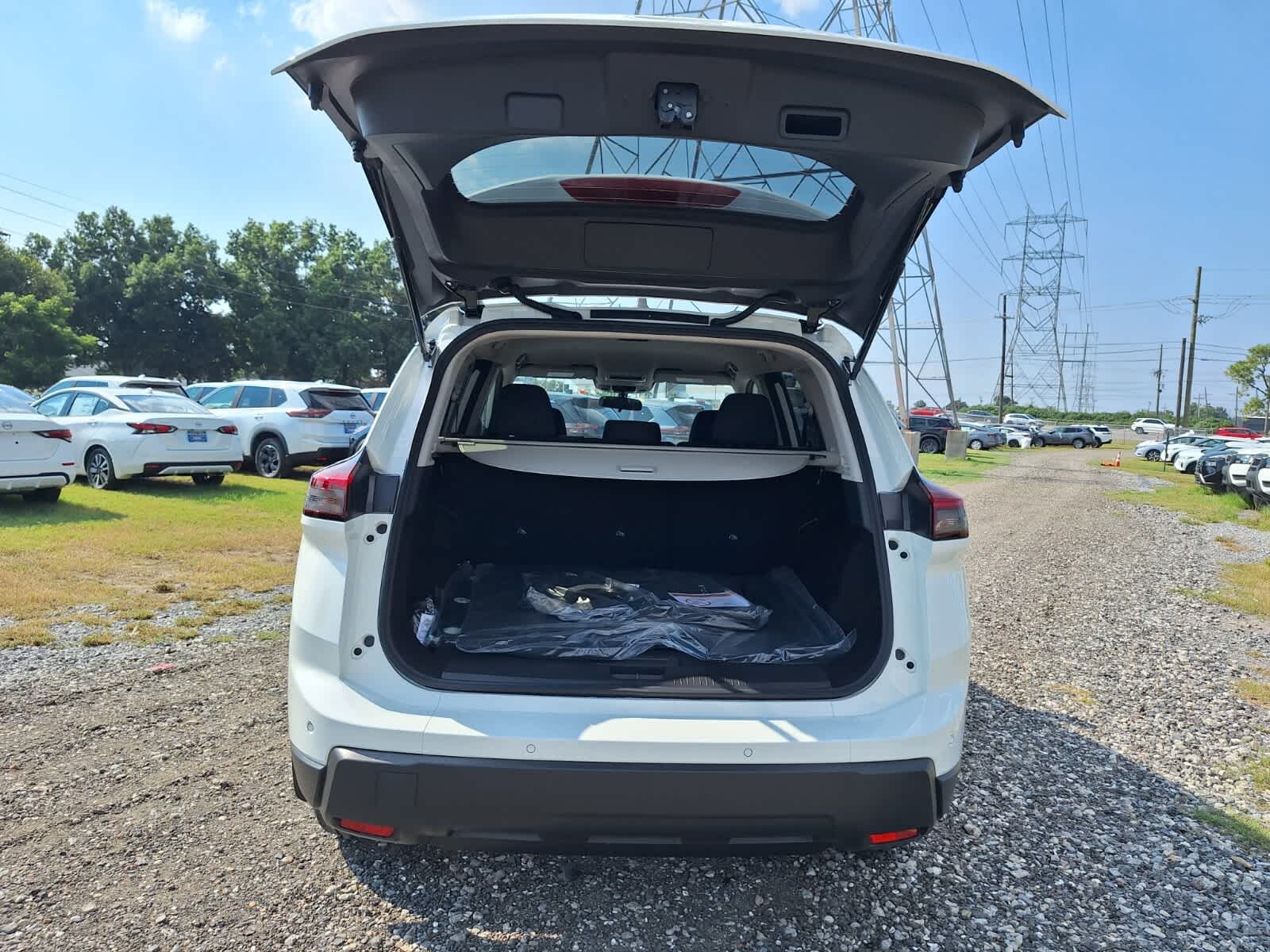 2026 Nissan Rogue S photo 24