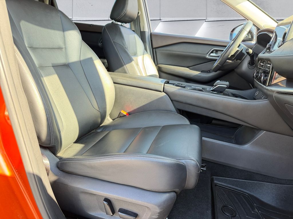 2021 Nissan Rogue SL photo 14