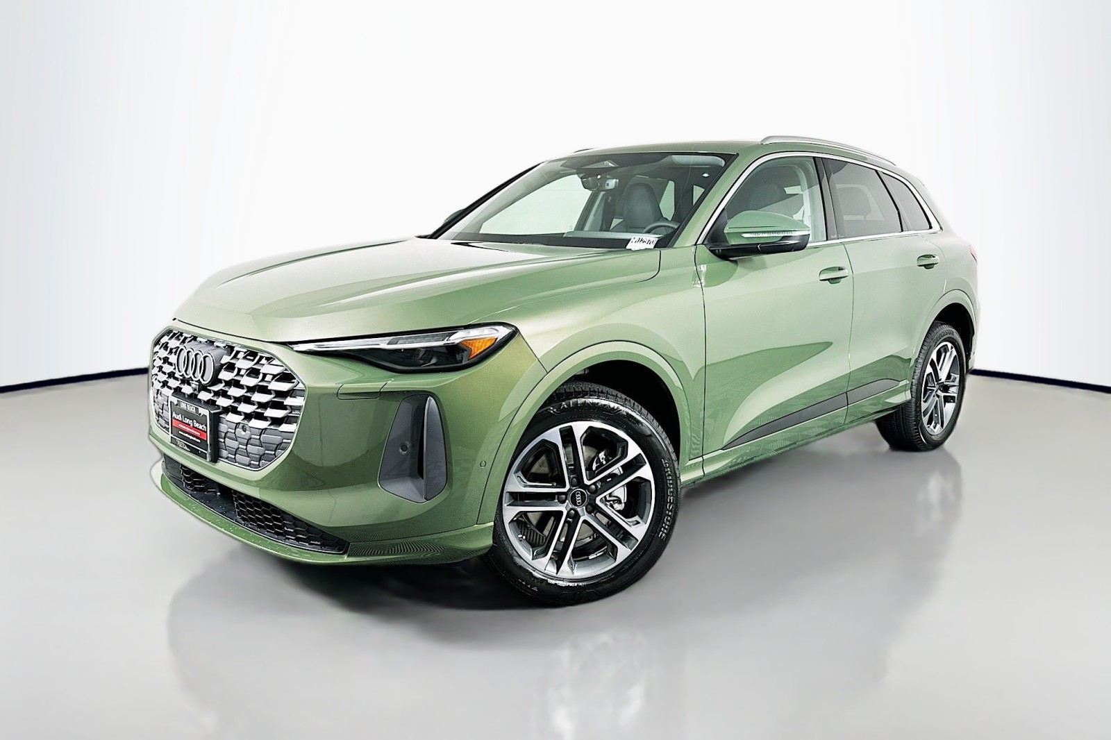 2025 Audi New Q5 Premium Plus's photo