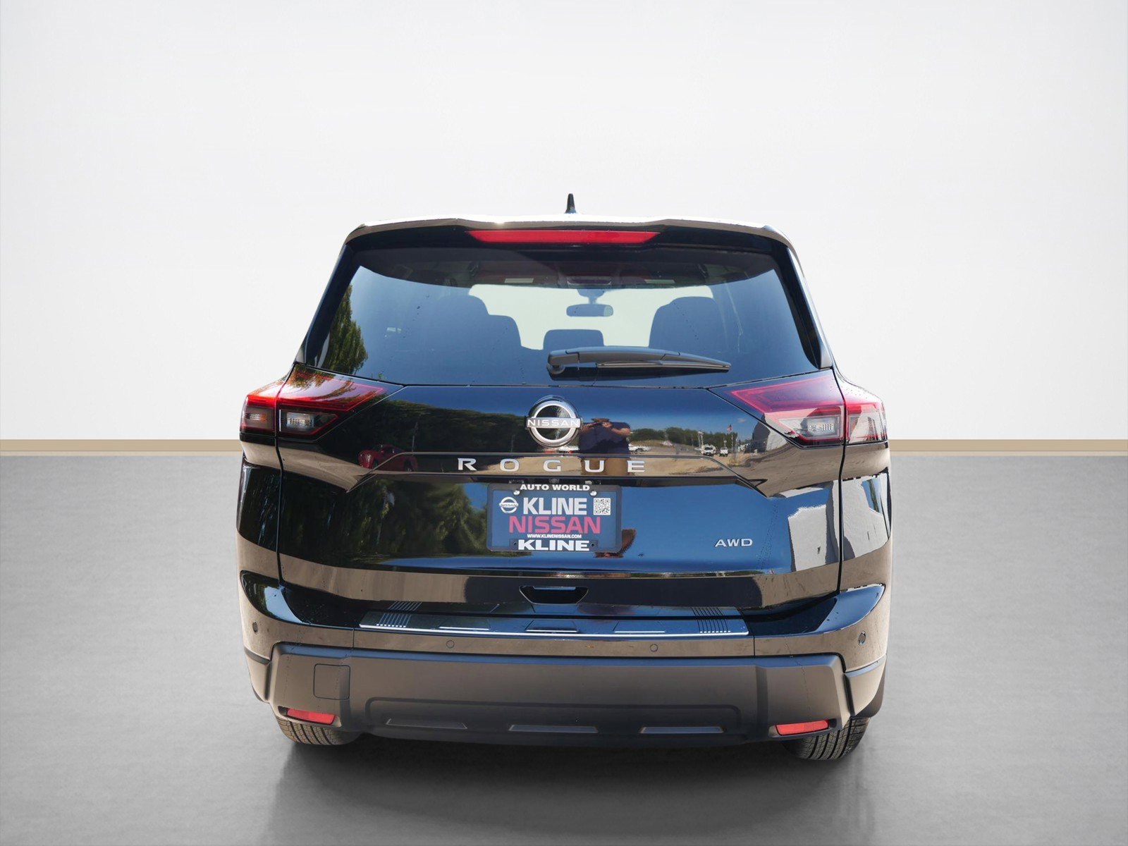 2026 Nissan Rogue SV photo 2