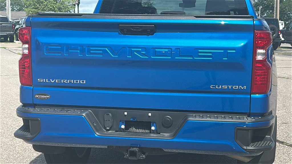 2024 Chevrolet Silverado 1500 Custom photo 5
