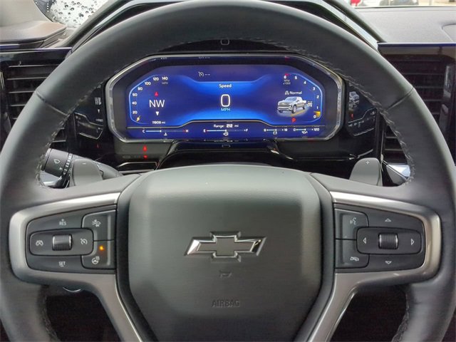 2025 Chevrolet Silverado 1500 RST photo 3