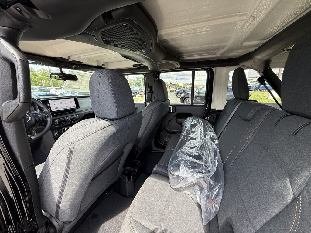 2025 Jeep Wrangler Sport photo 21
