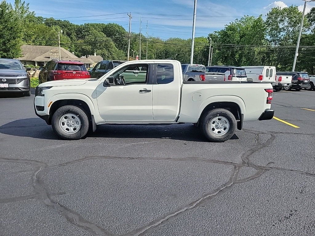 2026 Nissan Frontier S King Cab photo 2