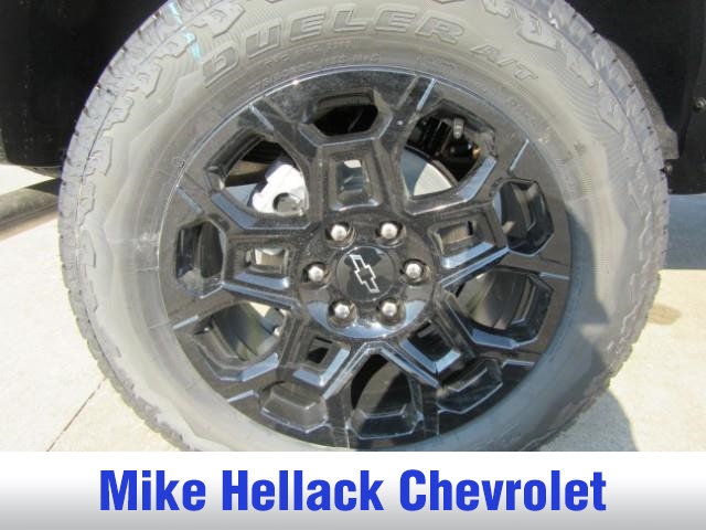 2026 Chevrolet Colorado Trail Boss photo 11