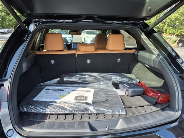 2025 Lexus UX Premium photo 13