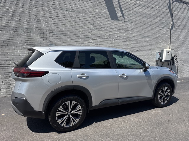 2023 Nissan Rogue SV photo 3