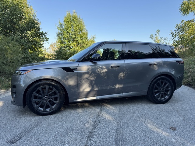2024 Land Rover Range Rover Sport SE photo 9