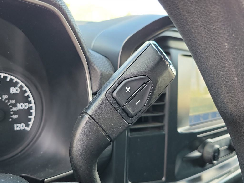 2022 Ford F-150 XL photo 18