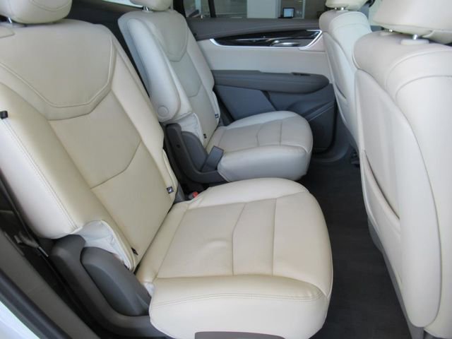 2025 Cadillac XT6 Premium Luxury photo 30