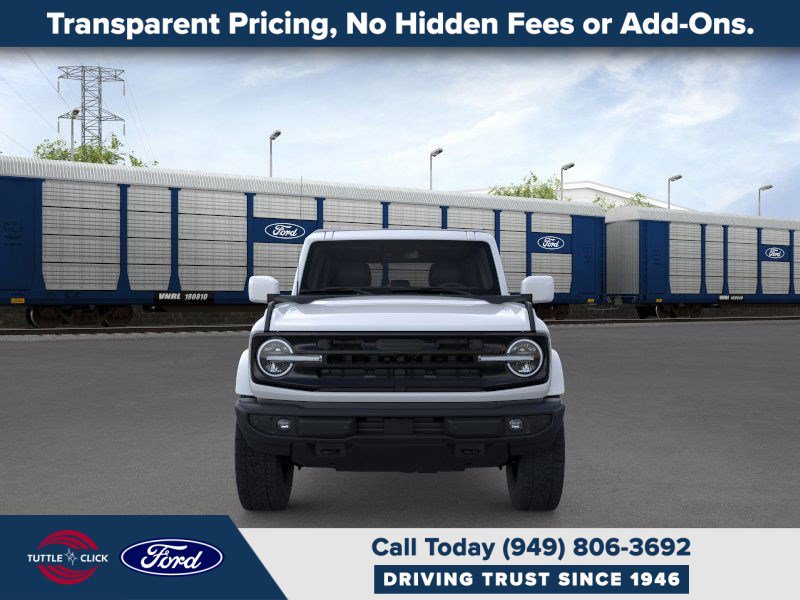 2025 Ford Bronco Outer Banks photo 4