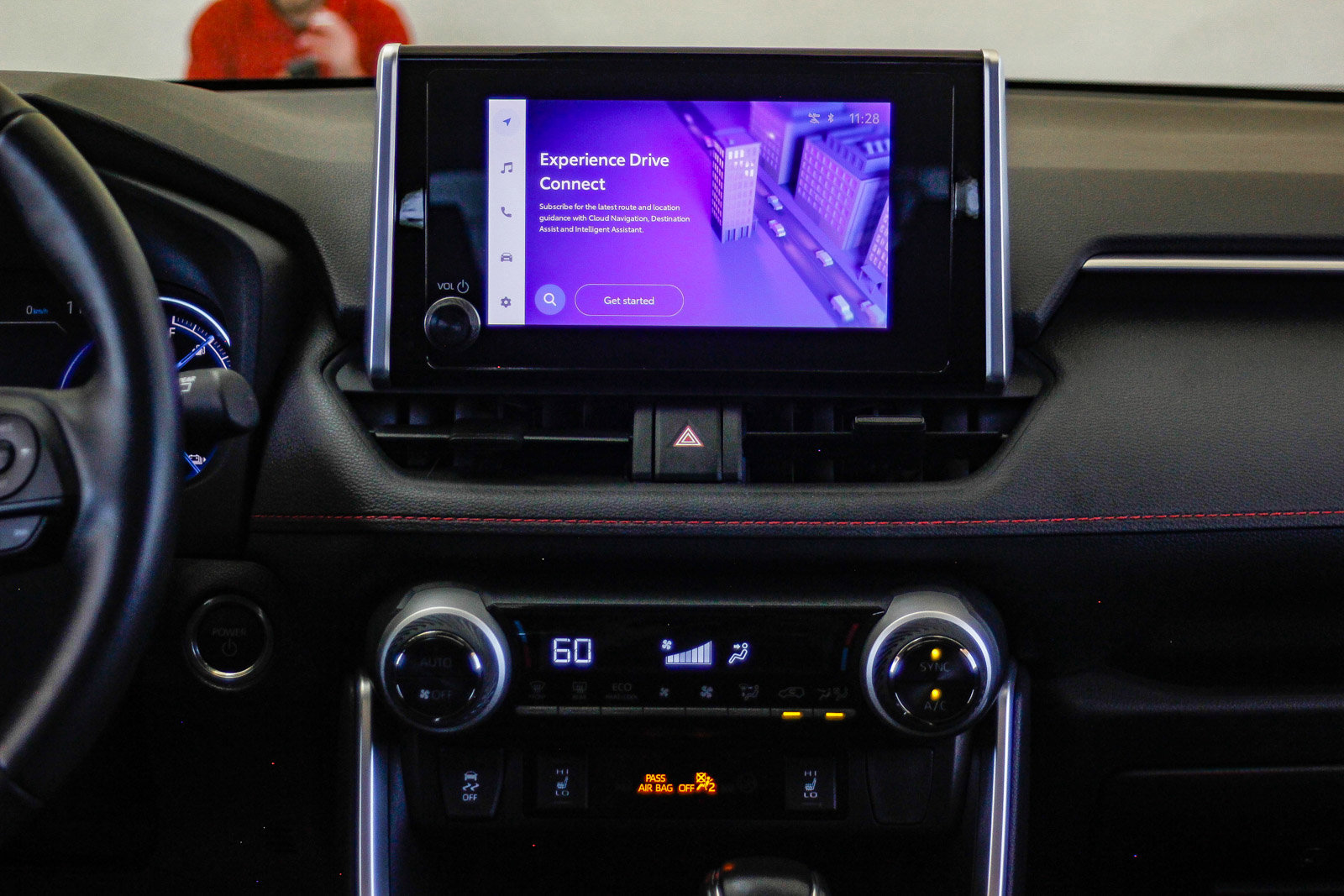 2024 Toyota RAV4 Prime SE photo 12