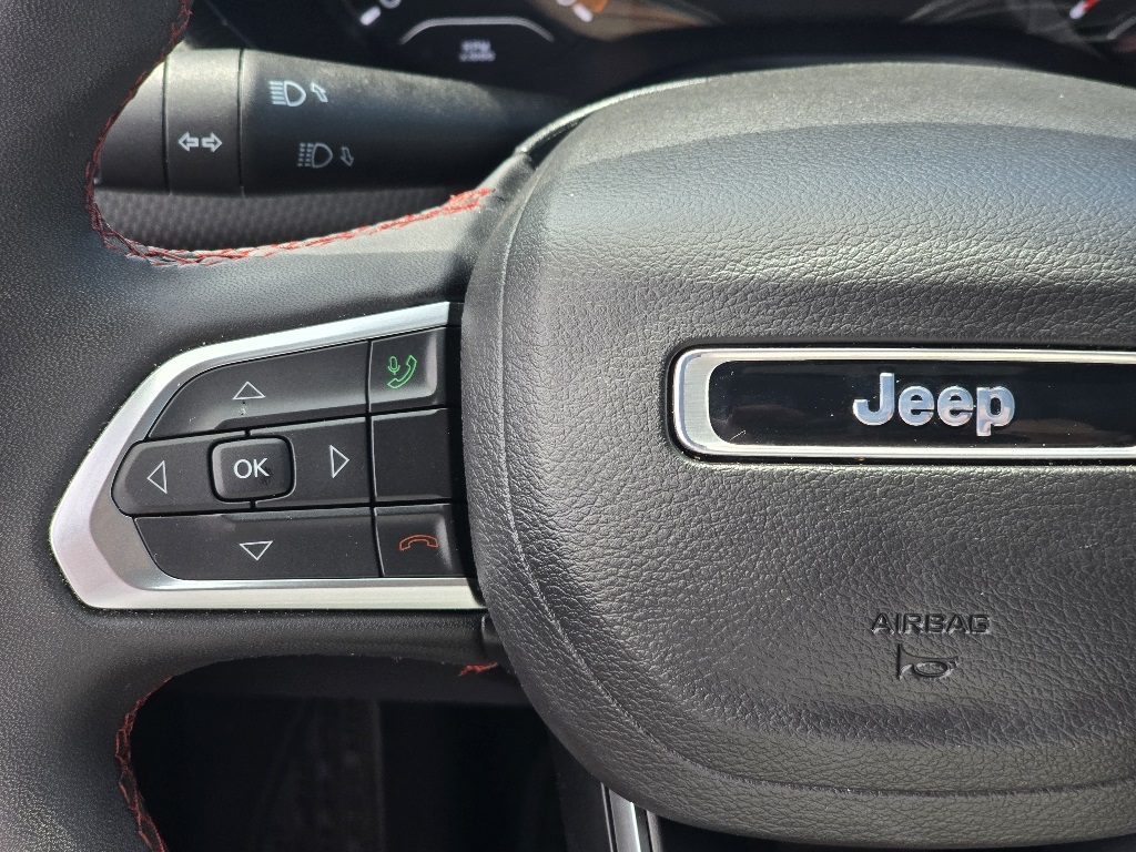 2024 Jeep Compass Trailhawk photo 12