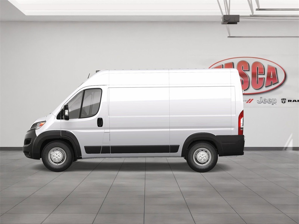 2025 Ram 2500 Tradesman photo 3