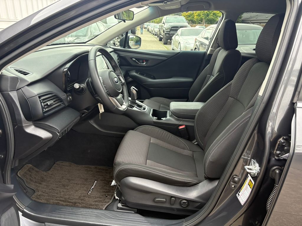 2022 Subaru Outback Premium photo 14
