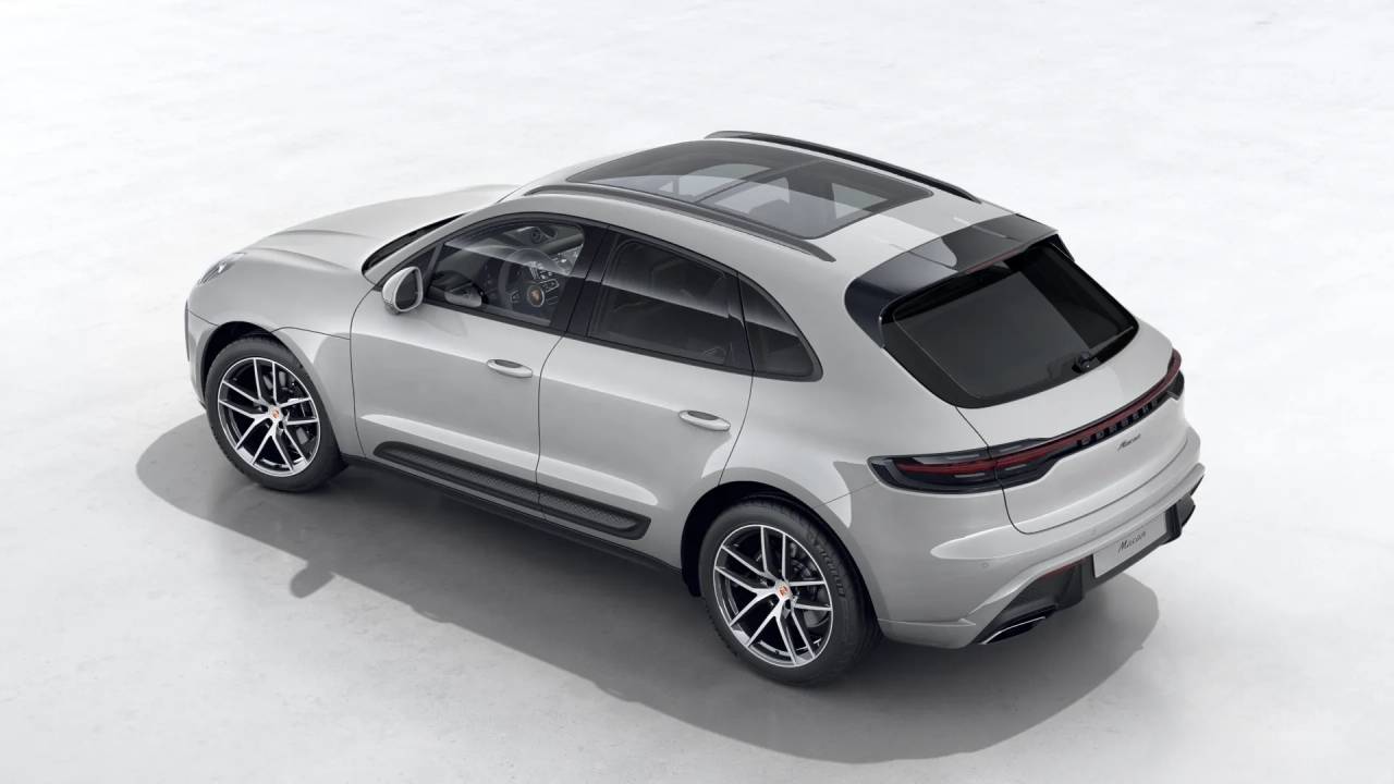 2026 Porsche Macan T photo 3